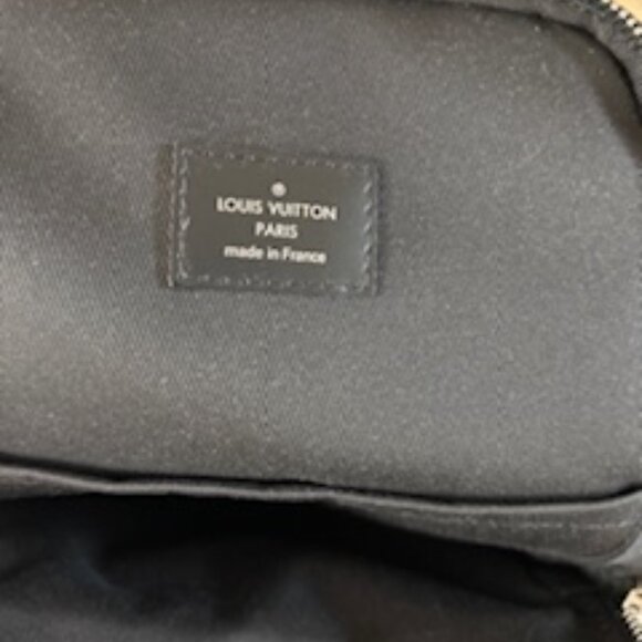 Louis Vuitton Damier Graphite Avenue Slingbag - Picture 7 of 12